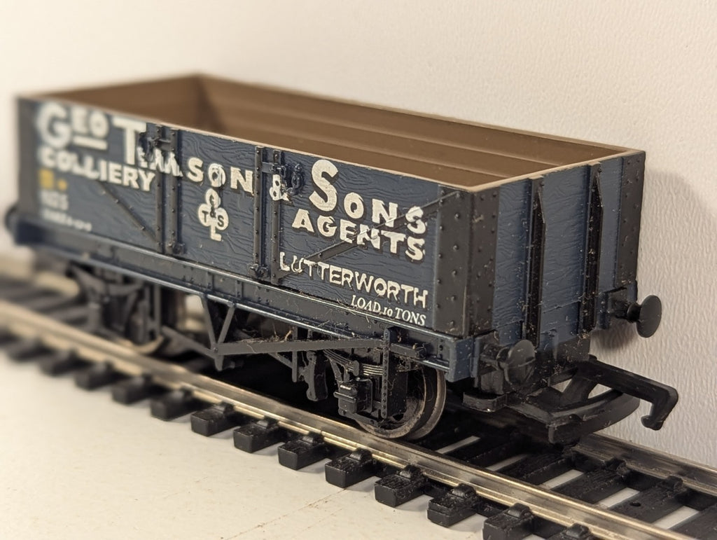 Mainline 37421 OO Gauge Timson Lutterworth 5 Plank Wagon - Wrong Box