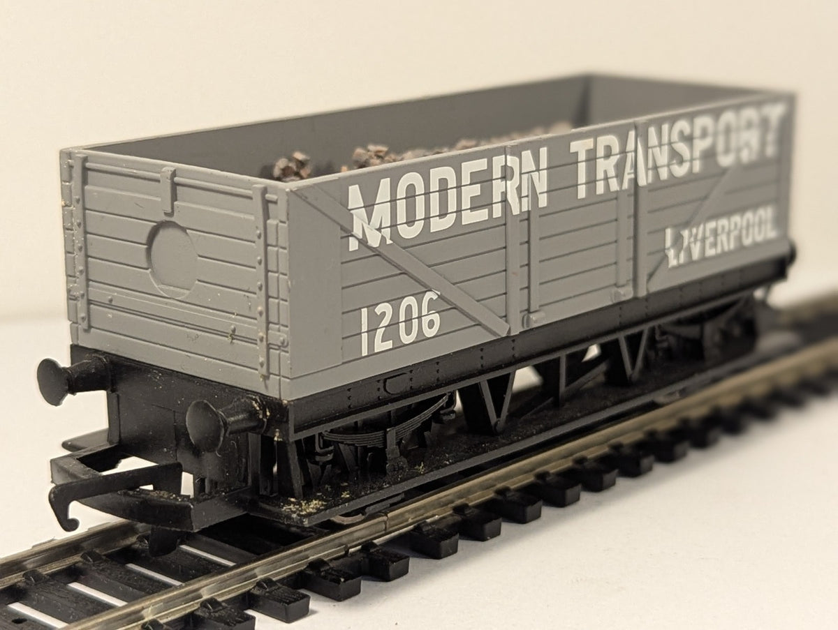 Hornby R1115 OO Gauge 7 Plank Open Wagon Modern Transport Liverpool with coal