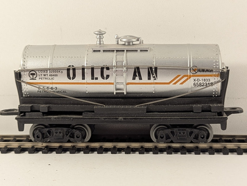 HO Gauge Oil Can Tanker Tank Wagon 6582318 Silver with orange stripe