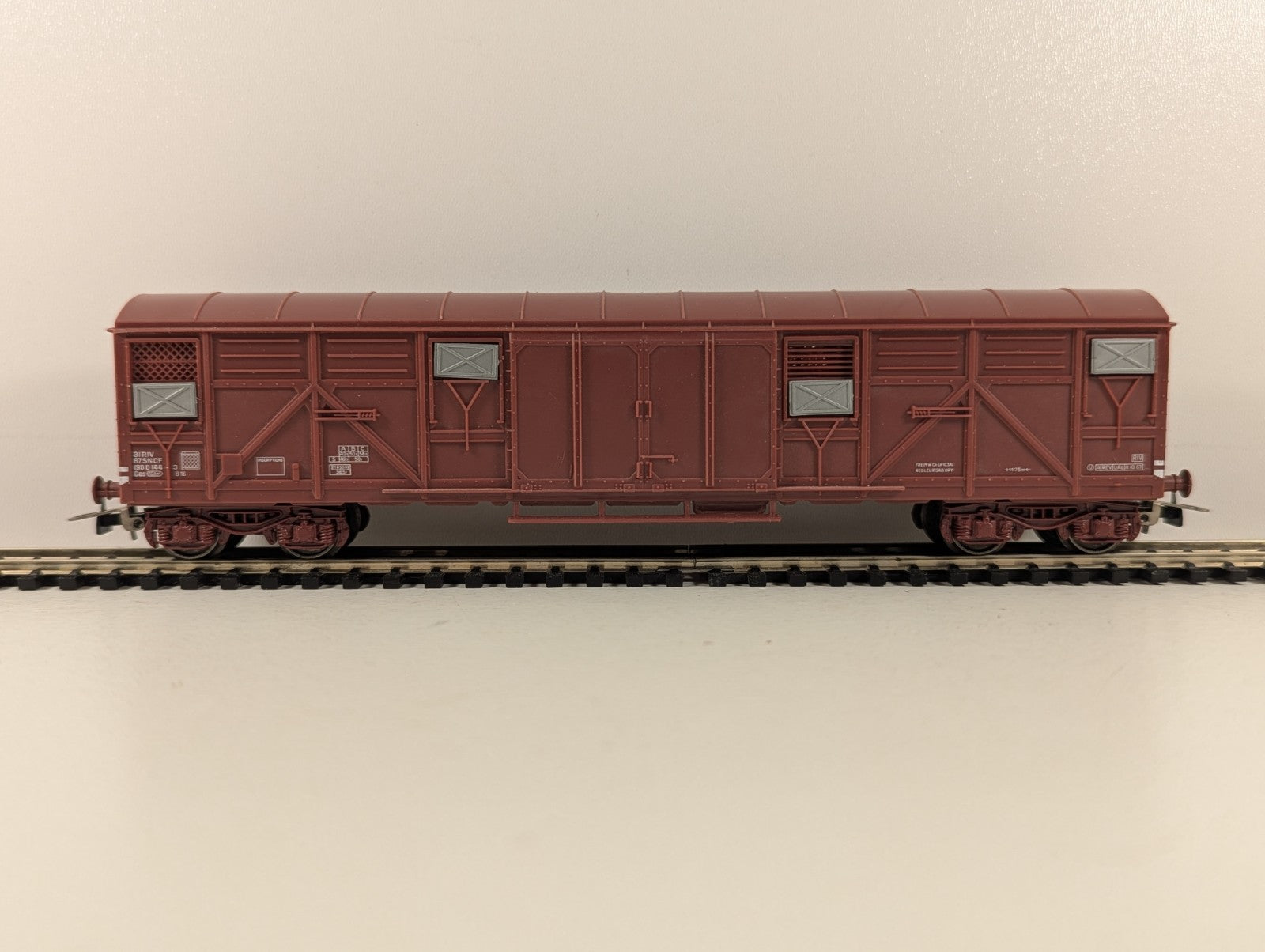 Jouef HO Gauge SNCF 6531 Twin Bogie Box Van - Boxed