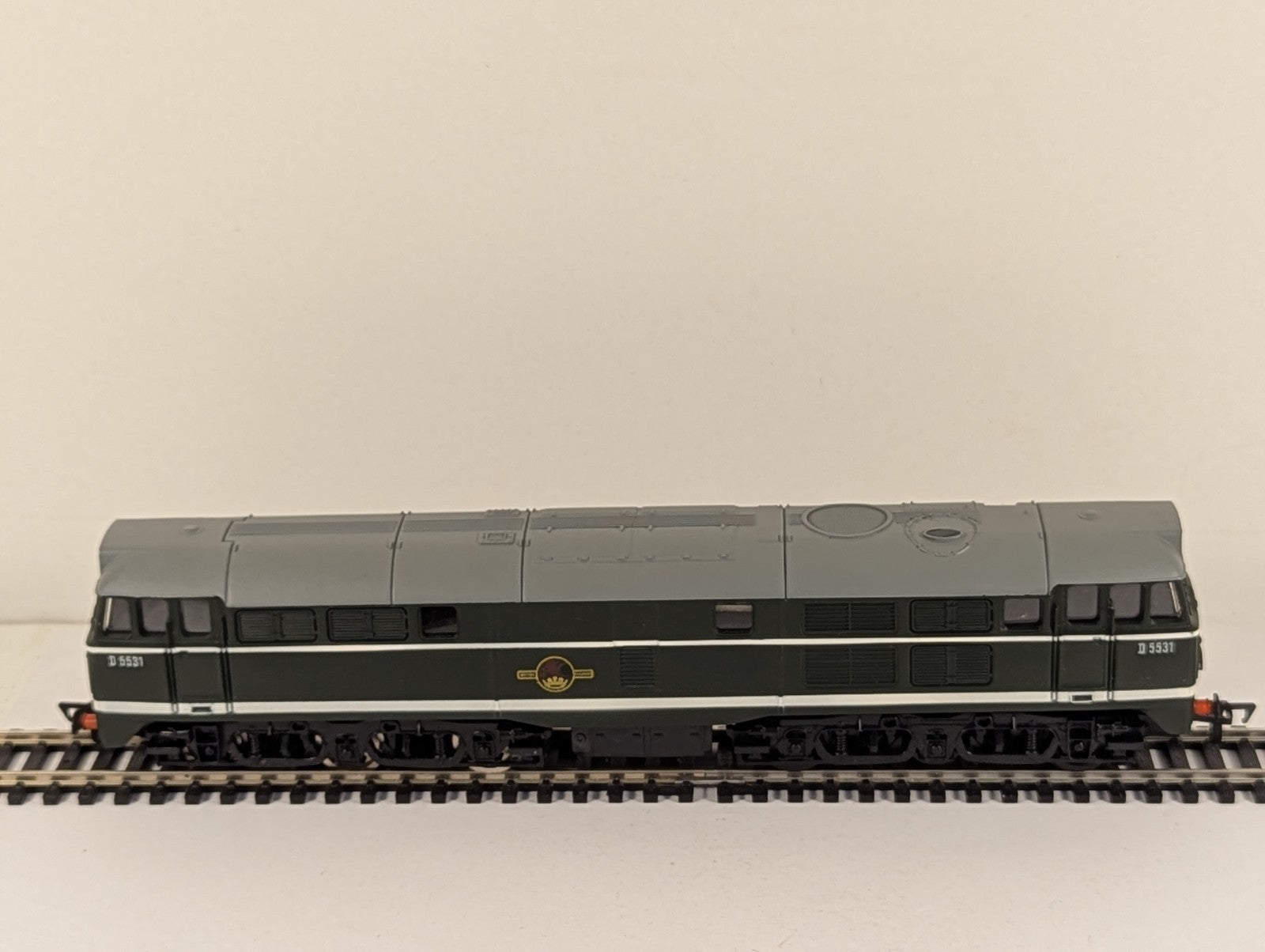Airfix 54101-9 OO Gauge Class 31 D5531 BR Green - Boxed
