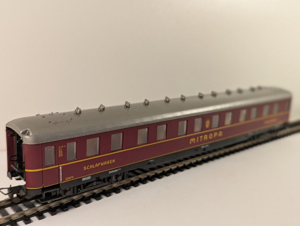 Liliput 83702 HO Gauge Red DR MITROPA Dining Car Boxed