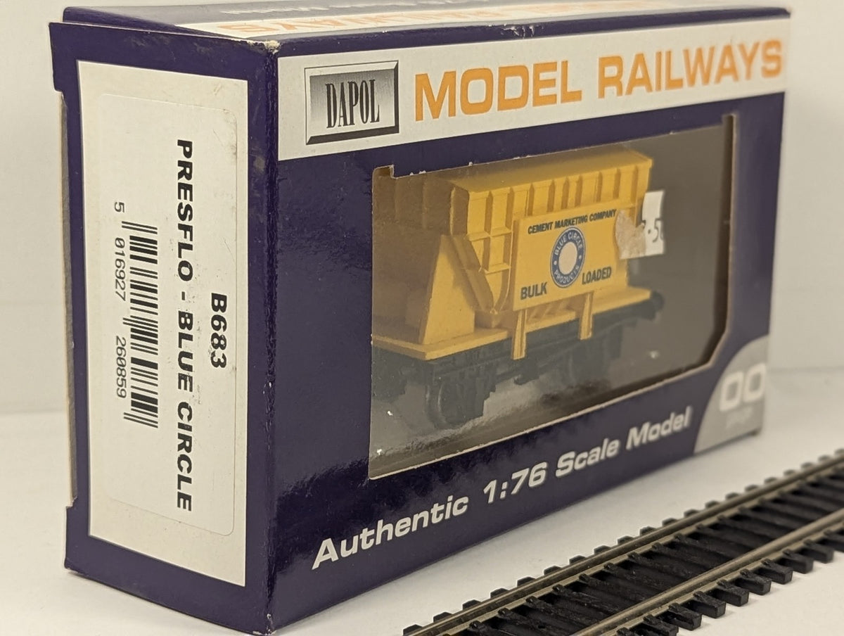 Dapol OO Gauge Presflo Cement Wagon Goods Wagon Blue Circle Yellow B683