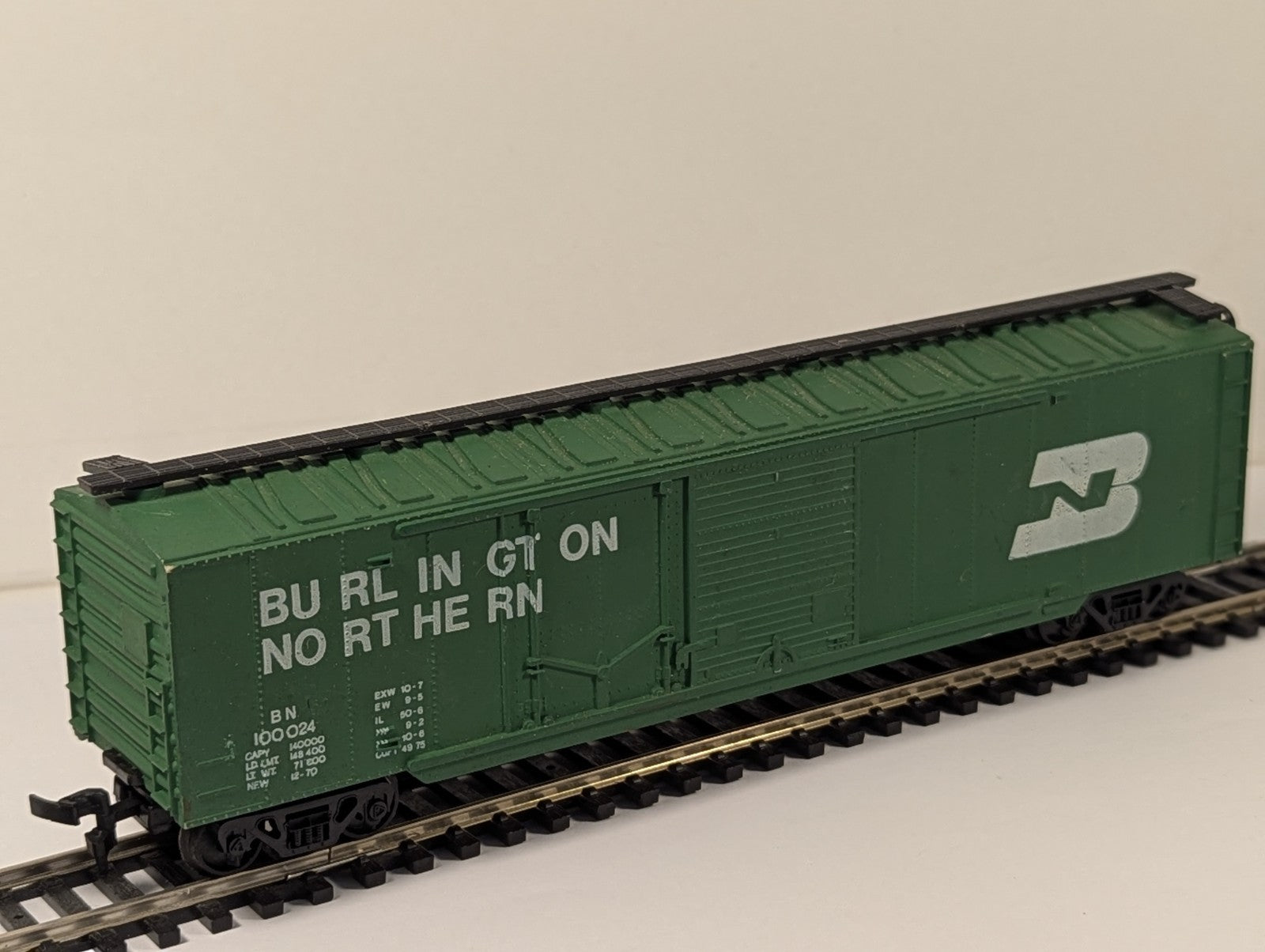 Athearn HO Gauge Burlington Northern 50ft Boxcar