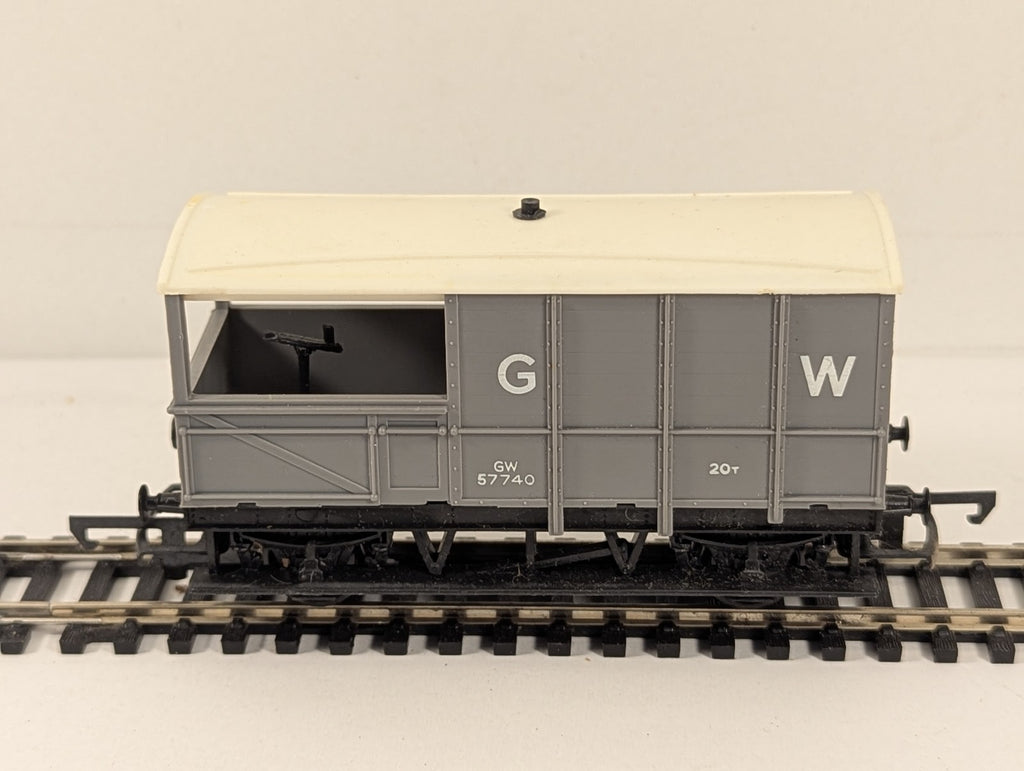 Hornby OO Gauge GWR 20t 'Toad' Brake Van Goods Wagon 57740