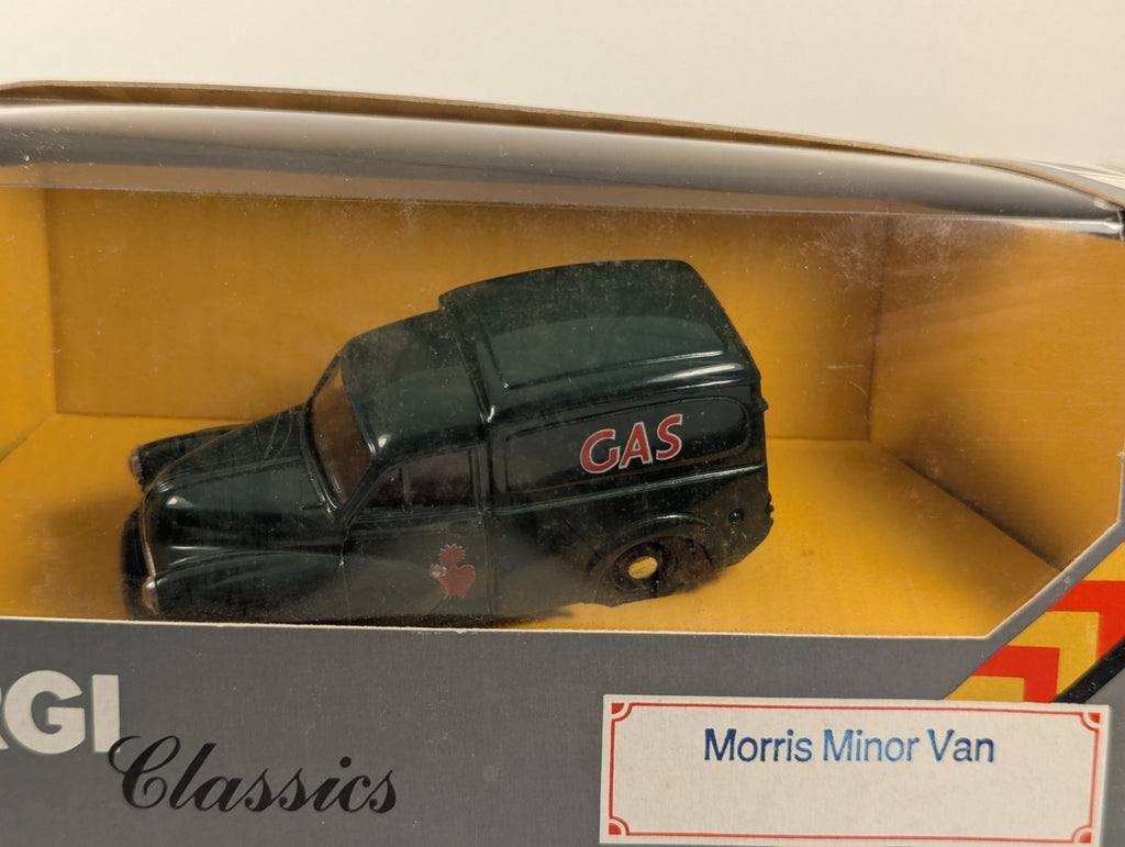 Corgi Classics C957/2 Morris Minor Van Gas Livery