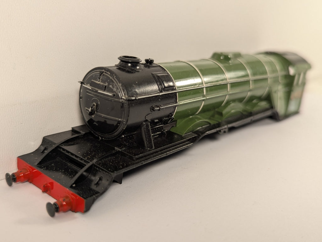 Tri-ang Hornby R850/5 OO Gauge Flying Scotsman Body Shell