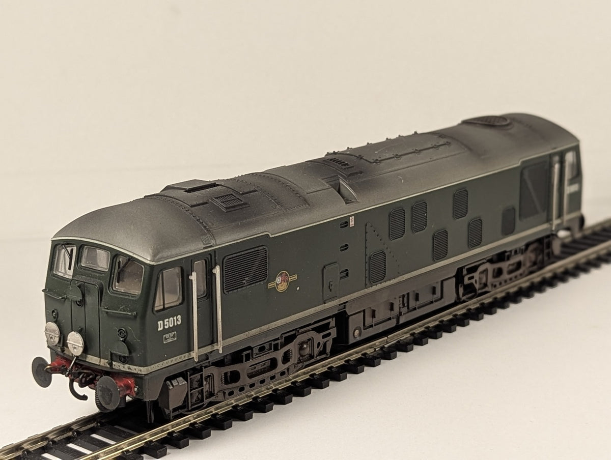 Bachmann OO Gauge Class 24 Diesel Locomotive D5013 BR Green
