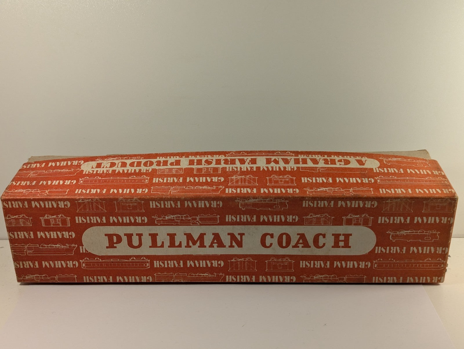 Graham Farish OO Gauge New York Central Coach Silver - Wrong Box