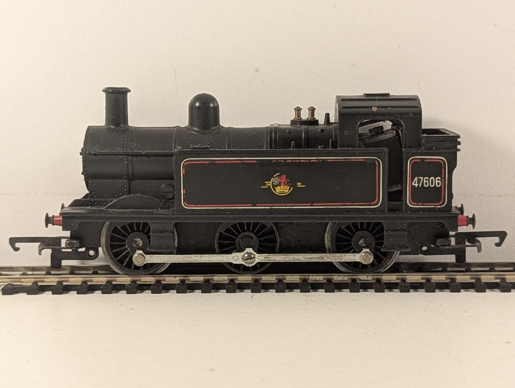 Tri-ang OO Gauge Class 3F Jinty Tank Locomotive Steam Locomotive 47606 BR Black