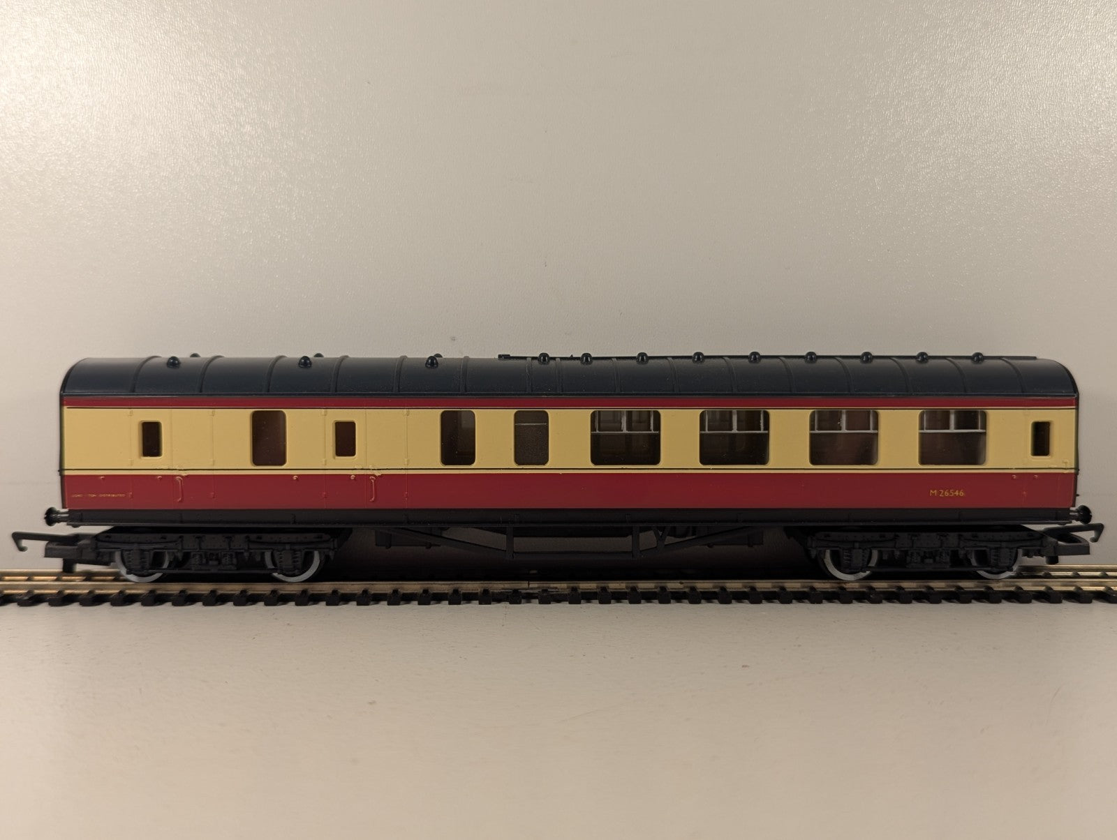 Hornby OO Gauge BR (Ex LMS) Brake 3rd Coach Passenger Coach M26546