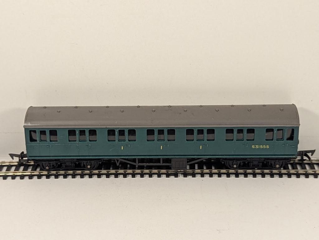 Tri-ang OO Gauge Southern Region Composite Coach Passenger Coach S3155S