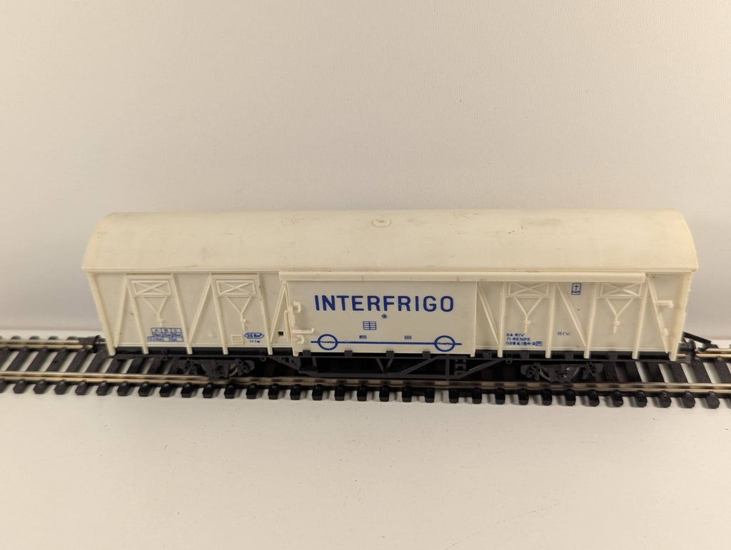 Hornby R742 OO Gauge Ferry Van – Interfrigo