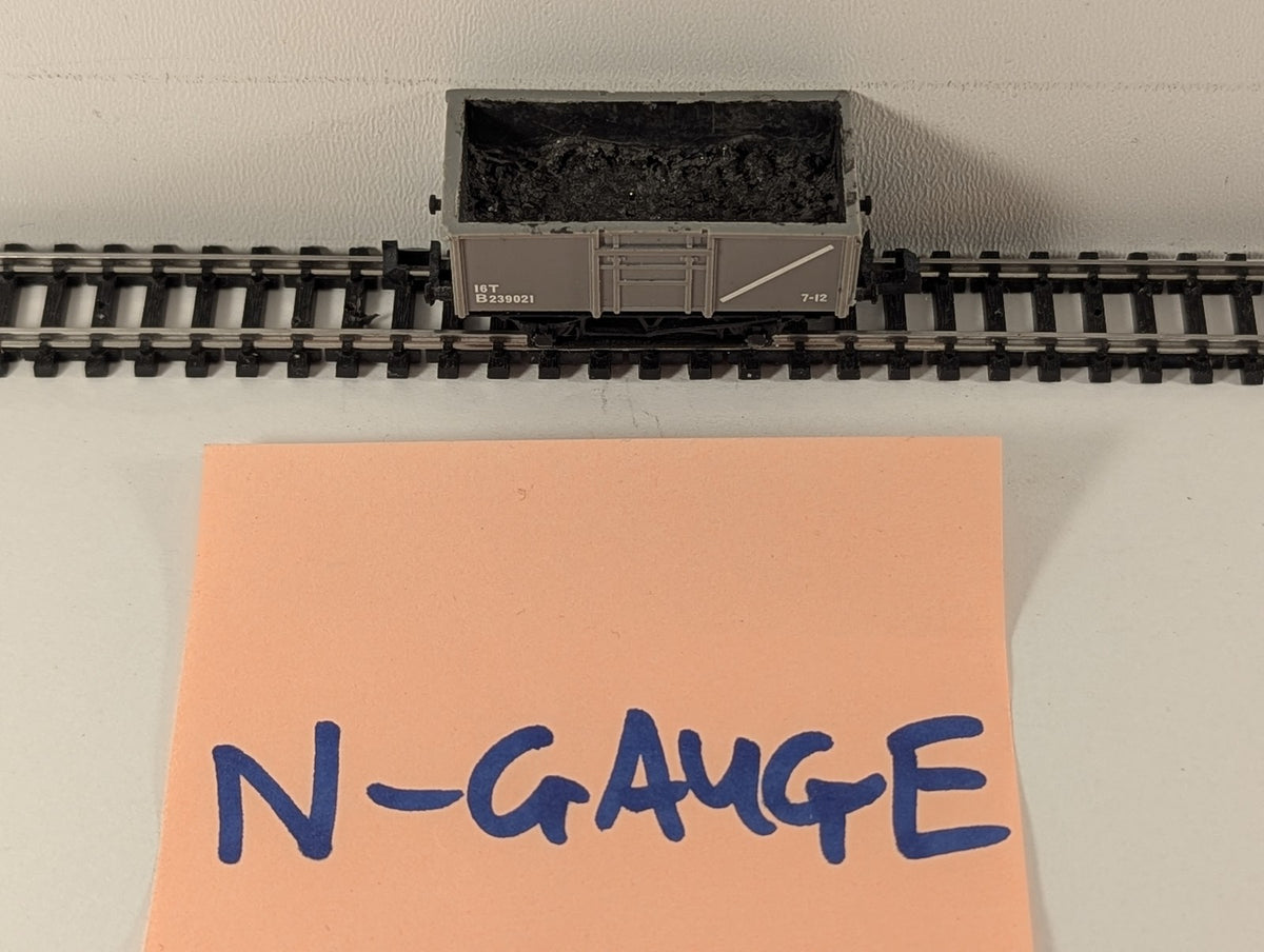 Minitrix N Gauge 16 Ton Mineral Wagon B239021 BR Grey