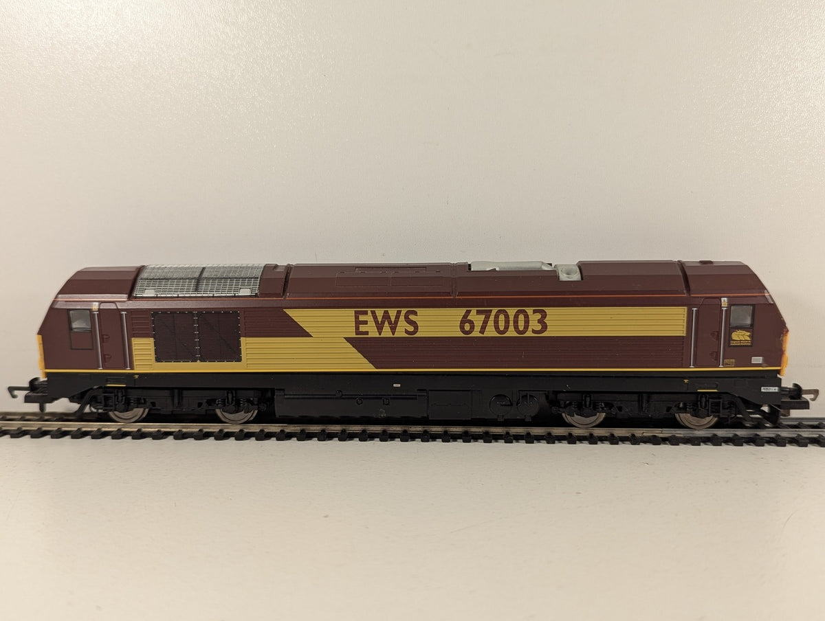 Lima OO Gauge Class 67 Diesel Locomotive 67003 EWS Maroon and Gold L204978