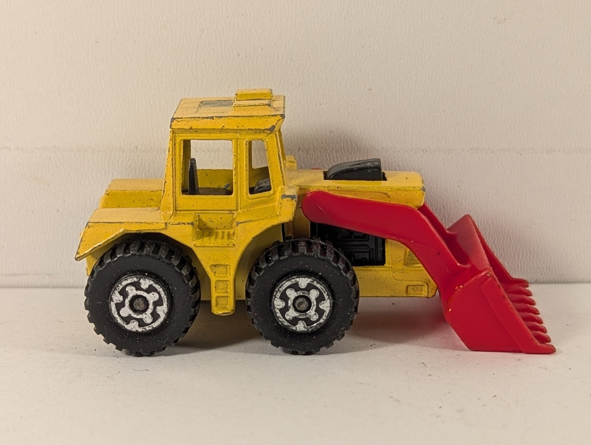 Matchbox Tractor Shovel Die-cast Model Yellow and Red No. 29