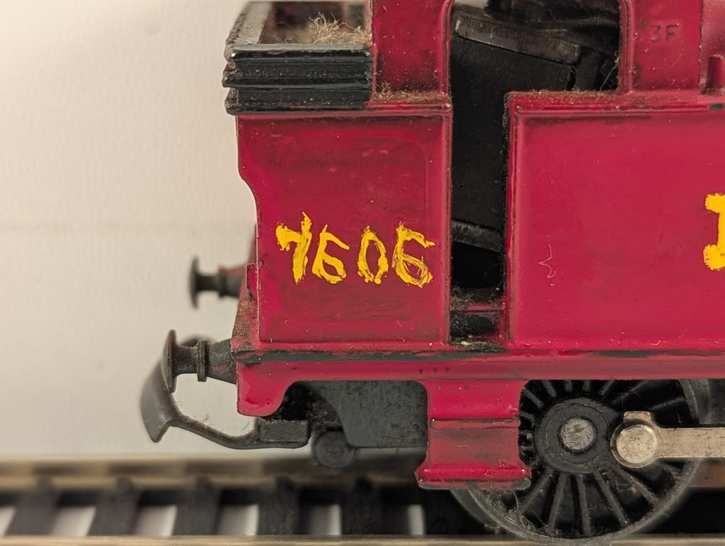 Tri-ang OO Gauge Class 3F Jinty 0-6-0T Steam Locomotive 7606 LMS Red (Repaint)