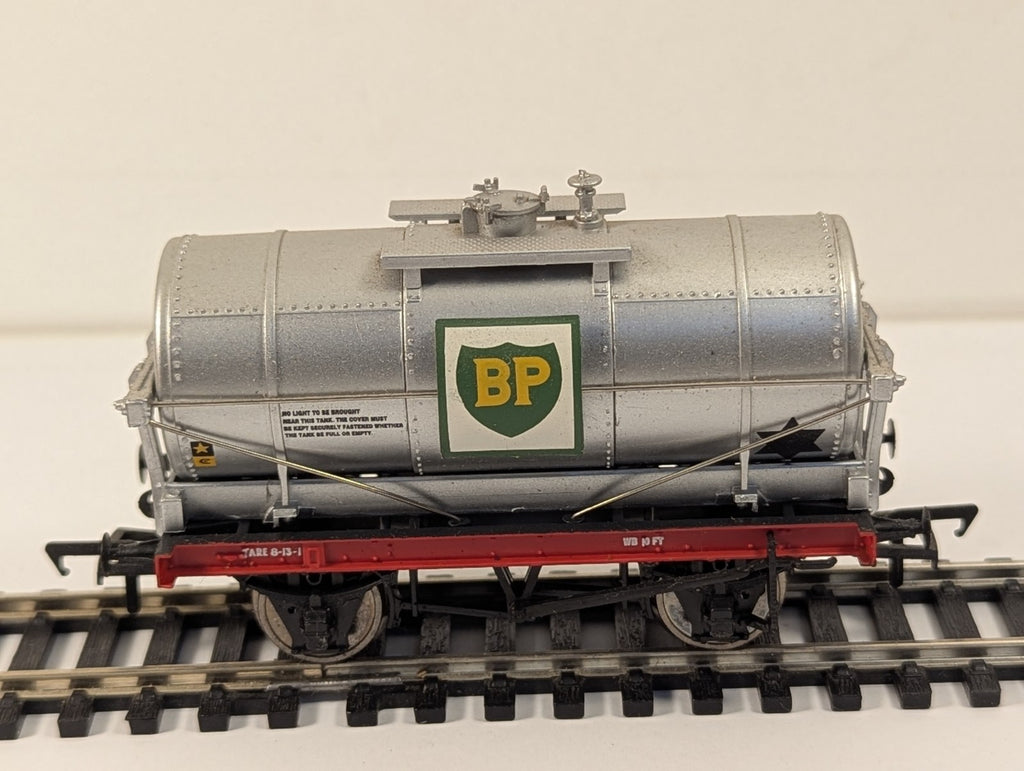 Bachmann OO Gauge 14 Ton Tank Wagon 36 BP Silver 37-078