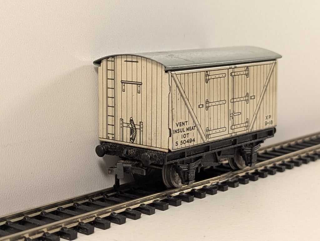 Hornby Dublo 32065 OO Gauge White BR D1 Meat Van - Boxed