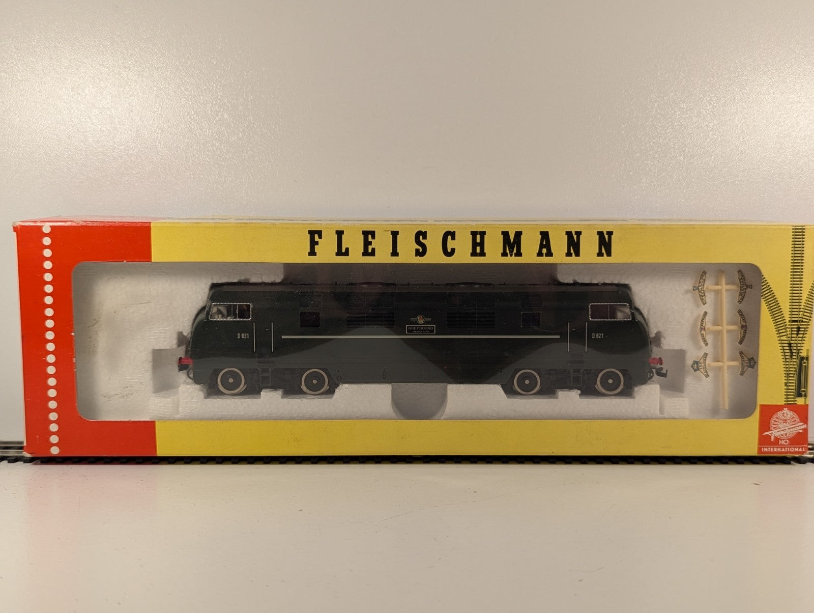 Fleischmann 4246 HO Gauge Class 42 "Warship" Greyhound BR Green - Boxed
