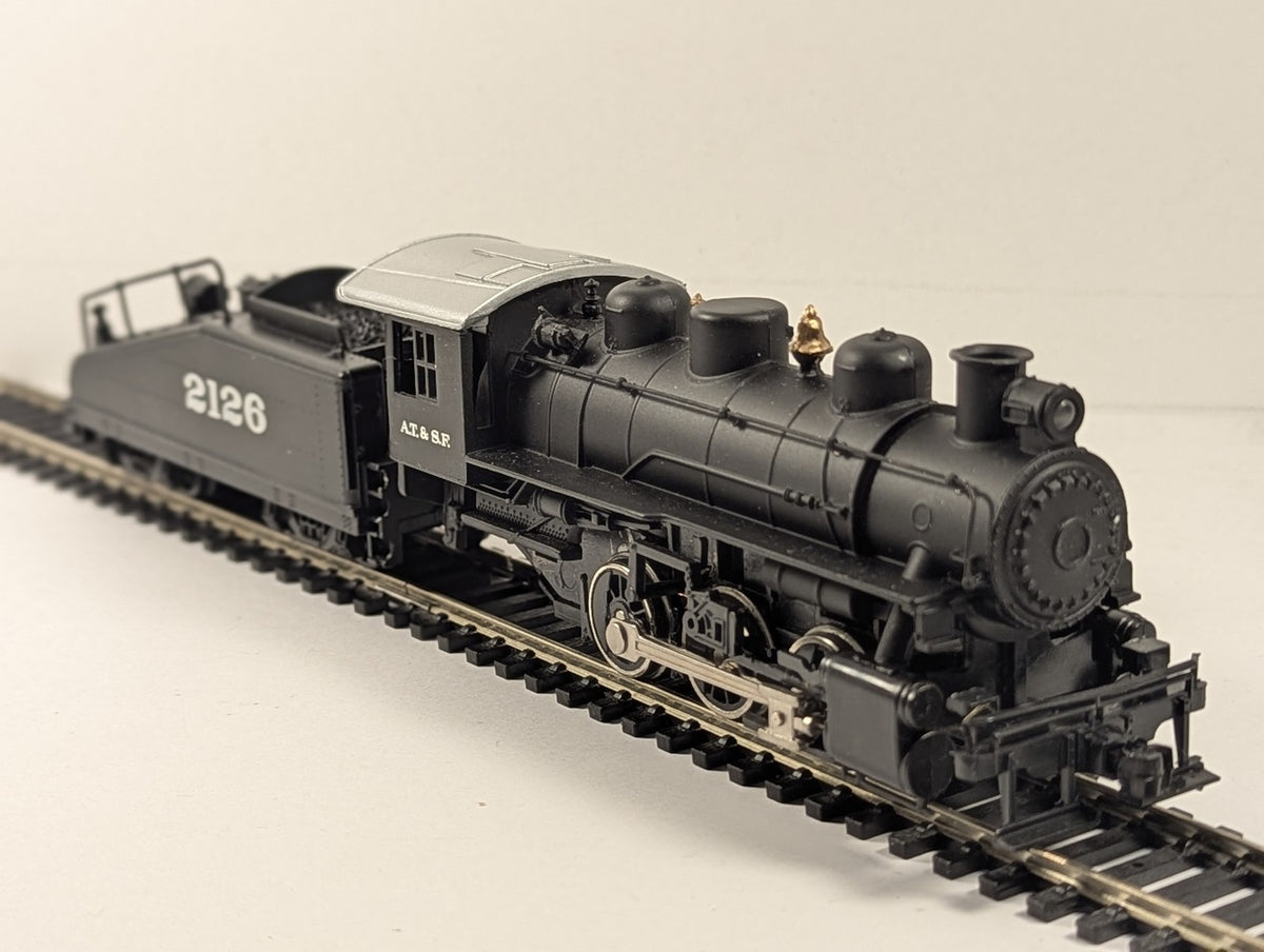 Bachmann HO Gauge USRA 0-6-0 & Slope Tender (Santa Fe) Locomotive 2126