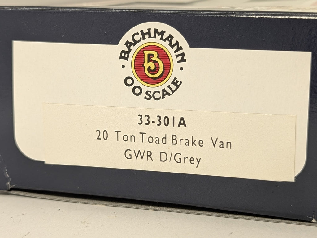 Bachmann OO Gauge 20 Ton Toad Brake Van 114775 GWR Dark Grey 33-301A