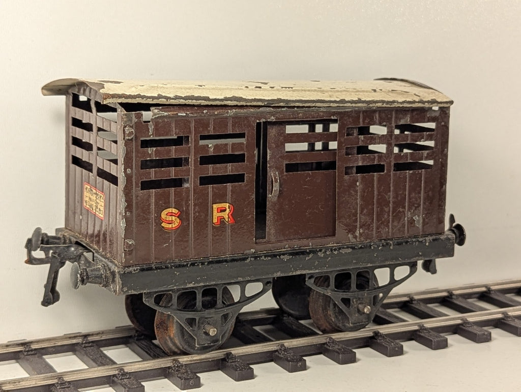 Hornby O Gauge No.2 SR Cattle Wagon - Damaged