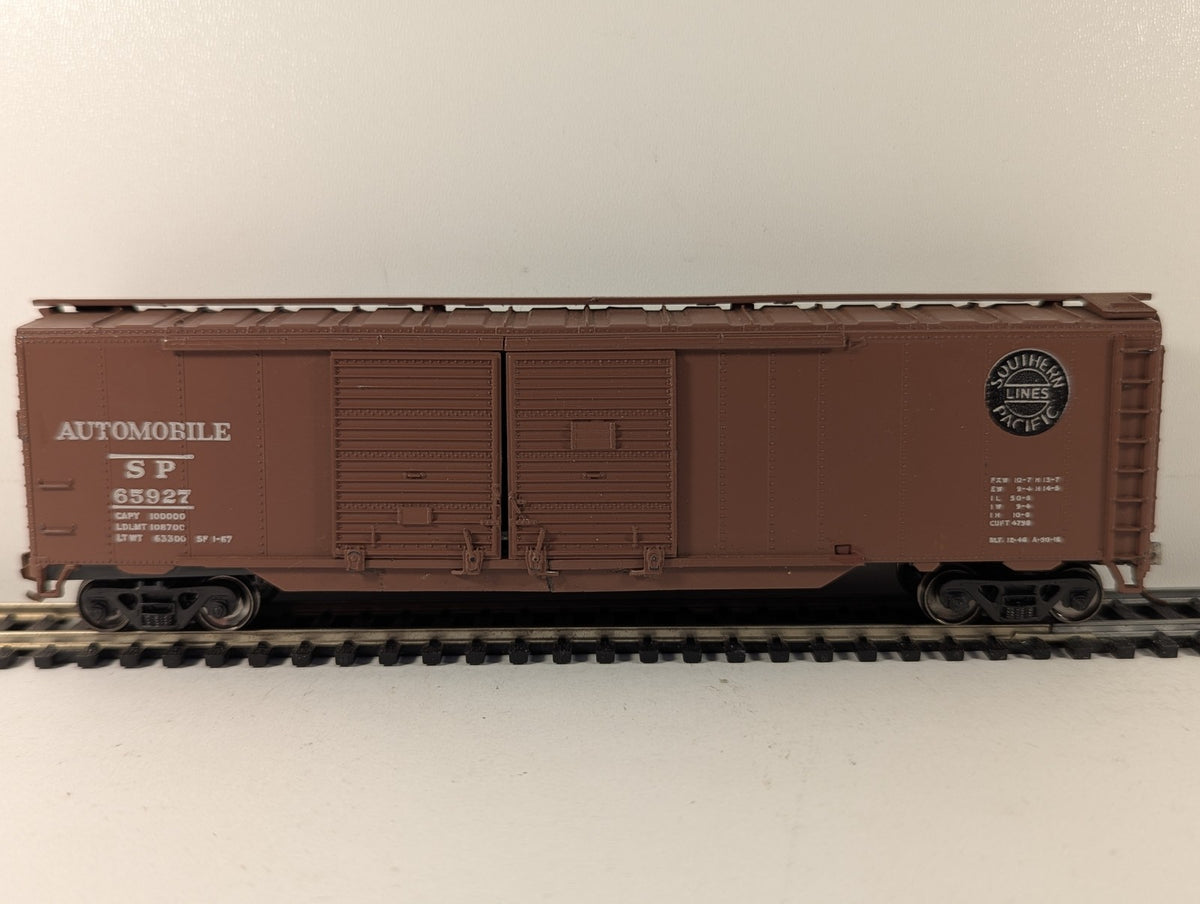 Accurail HO Scale 50ft Automobile Boxcar Goods Wagon 65927