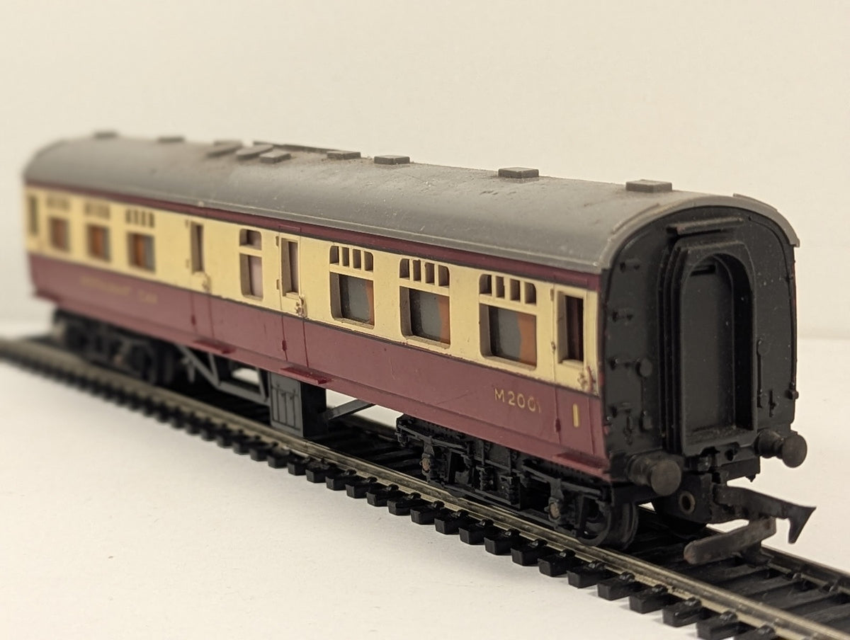 Tri-ang OO Gauge BR Restaurant Car Passenger Coach M2001 BR Crimson and Cream
