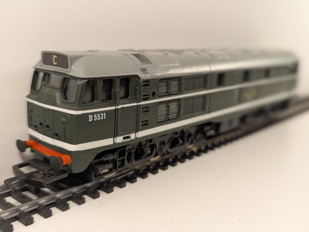 Airfix 54101-9 OO Gauge BR Class 31 Diesel Locomotive - damaged decals