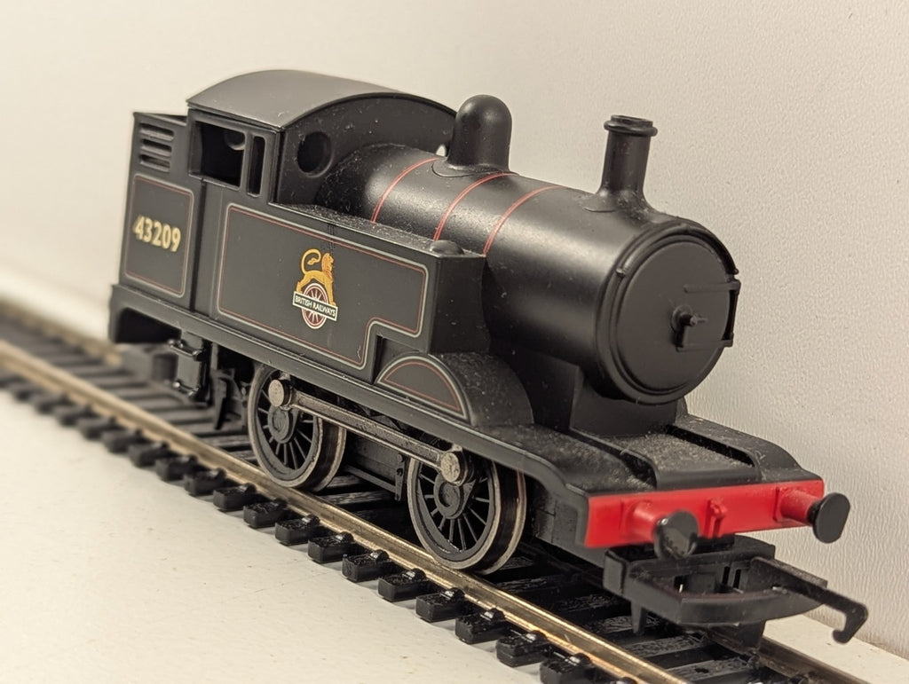 Hornby R2877 OO Gauge 0-4-0 Tank Locomotive Collectors Club 2009