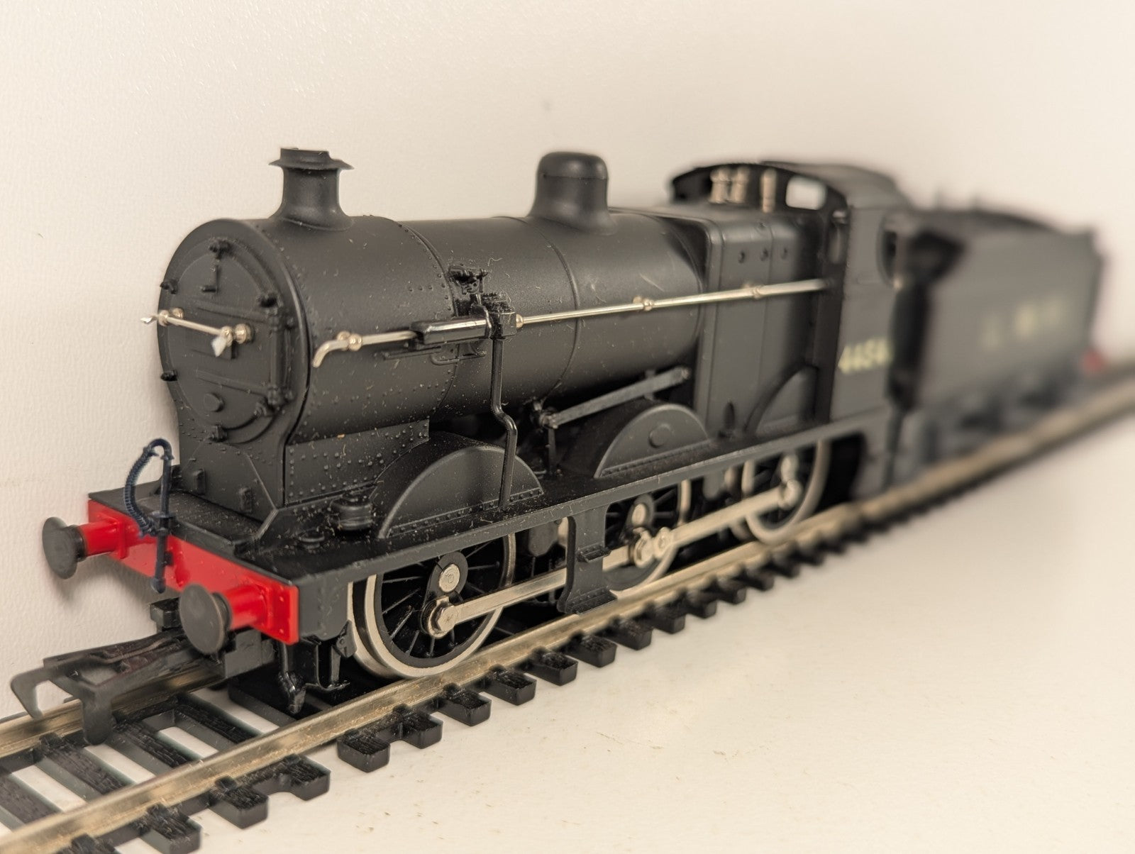 Airfix 54122-6 LMS Fowler Class 4F No.4454 Steam Locomotive OO Gauge Boxed