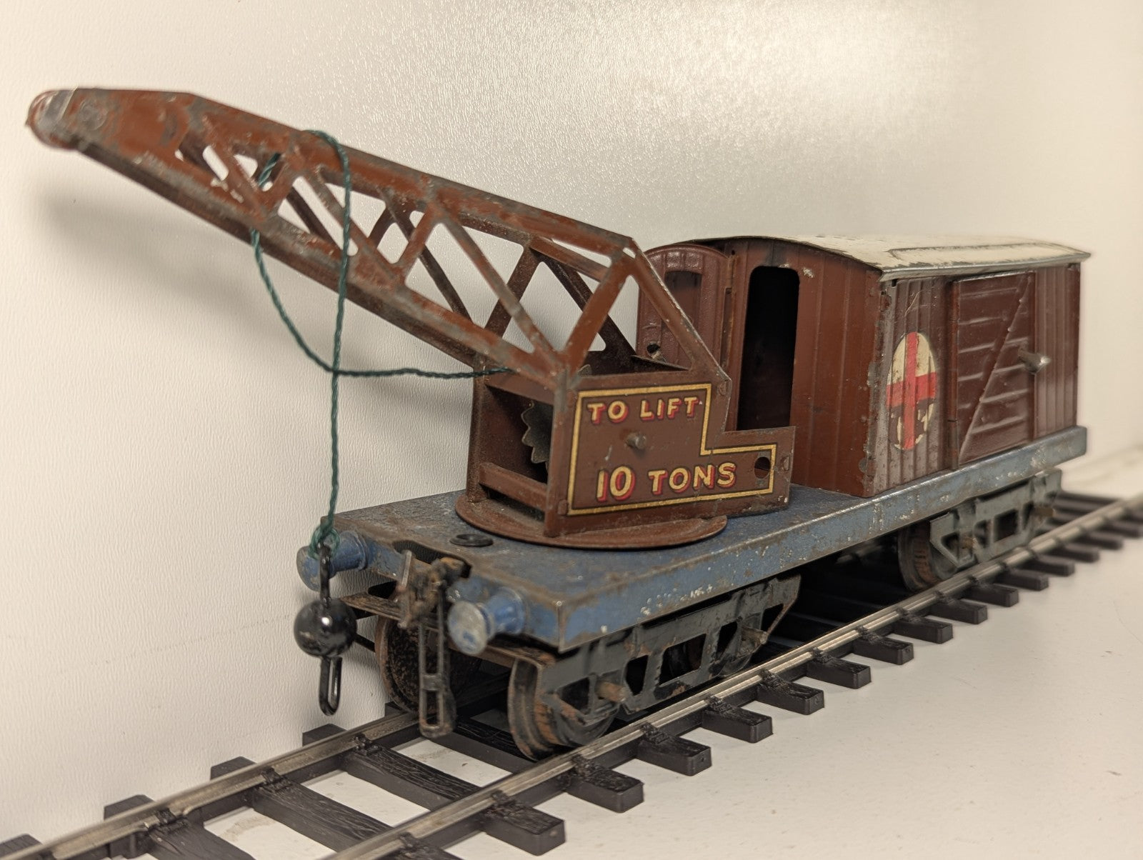 Hornby Series O Gauge LMS 10 Ton Breakdown Wagon - Damaged