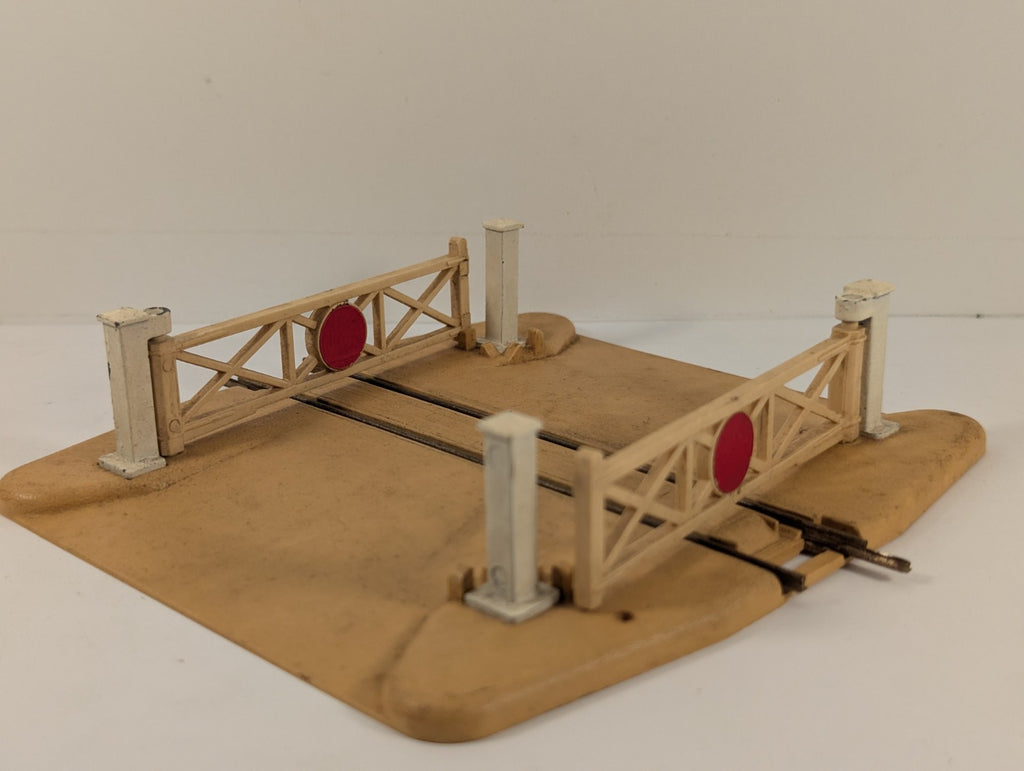 Hornby Dublo 2460 OO Gauge 2-Rail Level Crossing