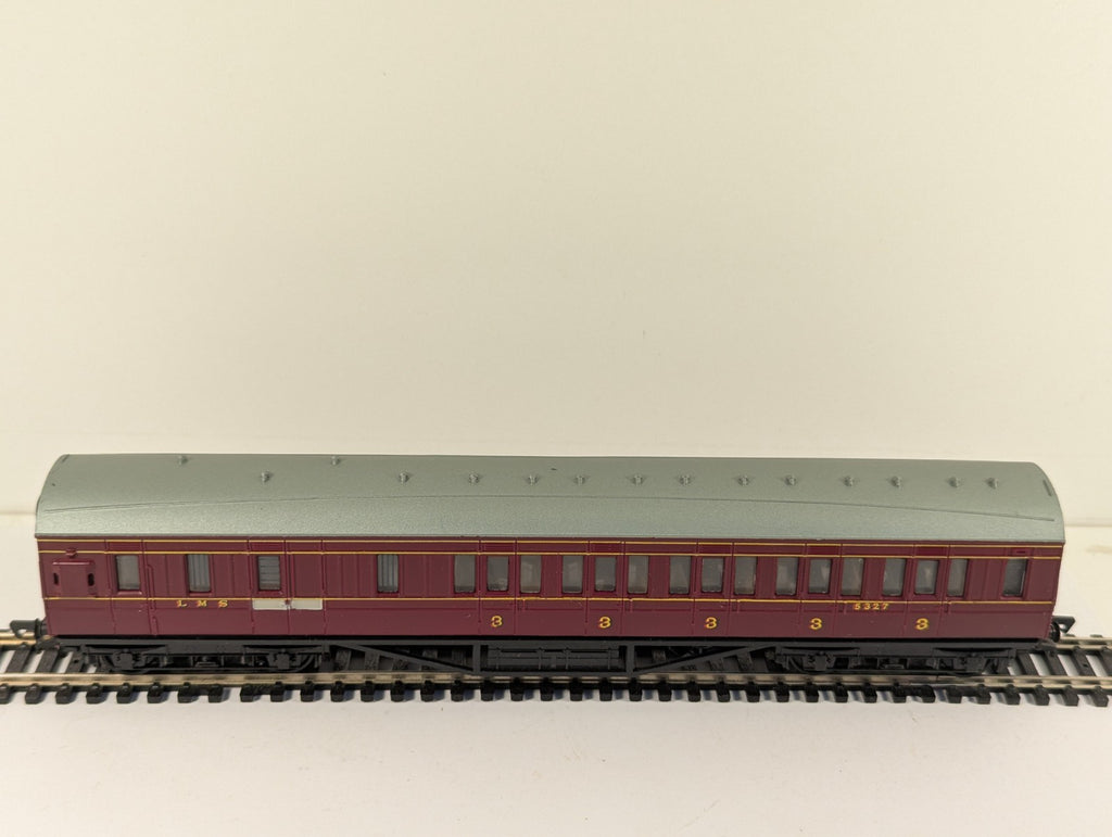 Mainline 37-109 OO Gauge LMS 57ft1st/3rd Class Corridor BrakeCoach Crimson Boxed