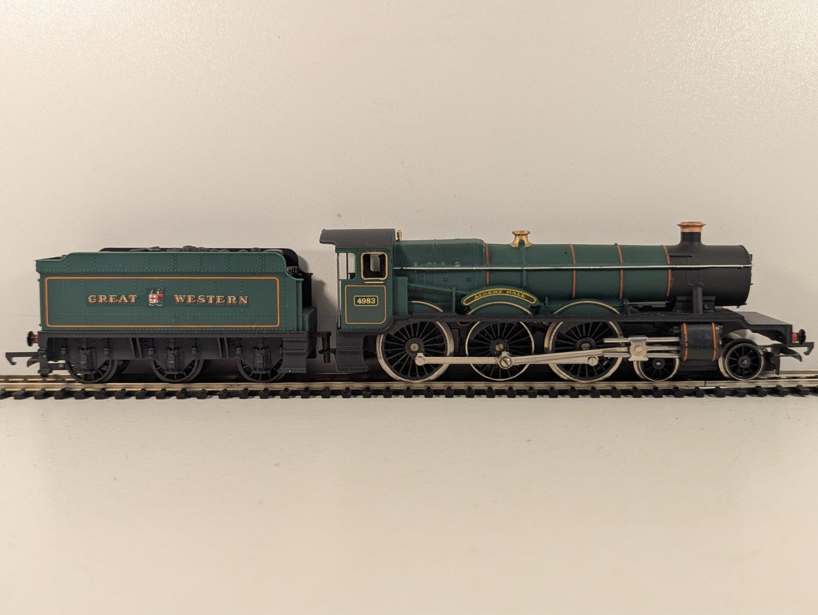 Hornby R759 OO Gauge GWR Class 49xx "Albert Hall" 4-6-0 Steam Locomotive