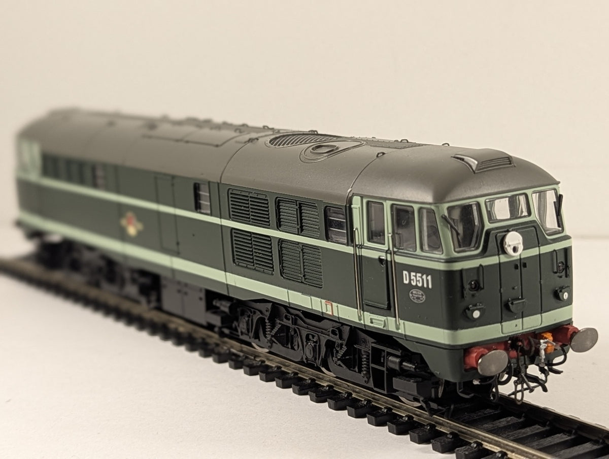 Hornby R2420A OO Gauge Class 31 Diesel Locomotive D5511 BR Two-Tone Green