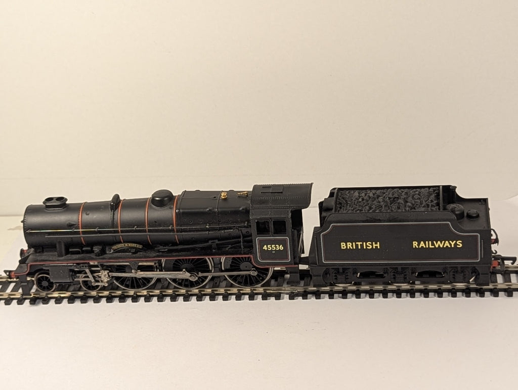 Bachmann OO Gauge Patriot Class 45536 Private W Wood VC BR Steam Loco