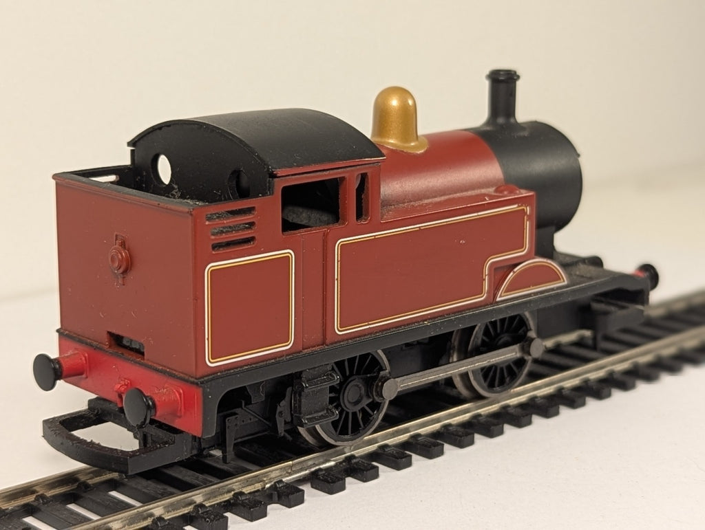 Hornby R1137 OO Gauge “Billy” 0-4-0T Steam Locomotive – Missing Tank Name