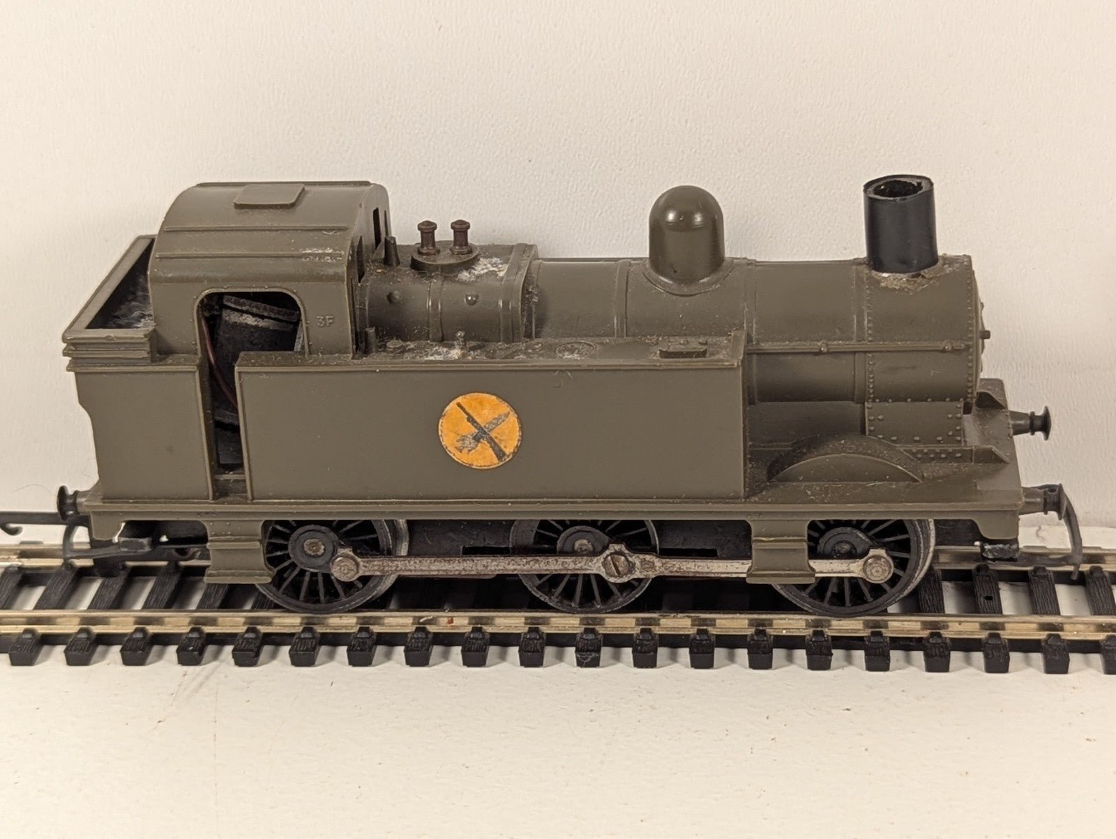 Tri-ang R558S “Battlespace” Class 3F Jinty 0-6-0 (Replacement Chimney Fitted)