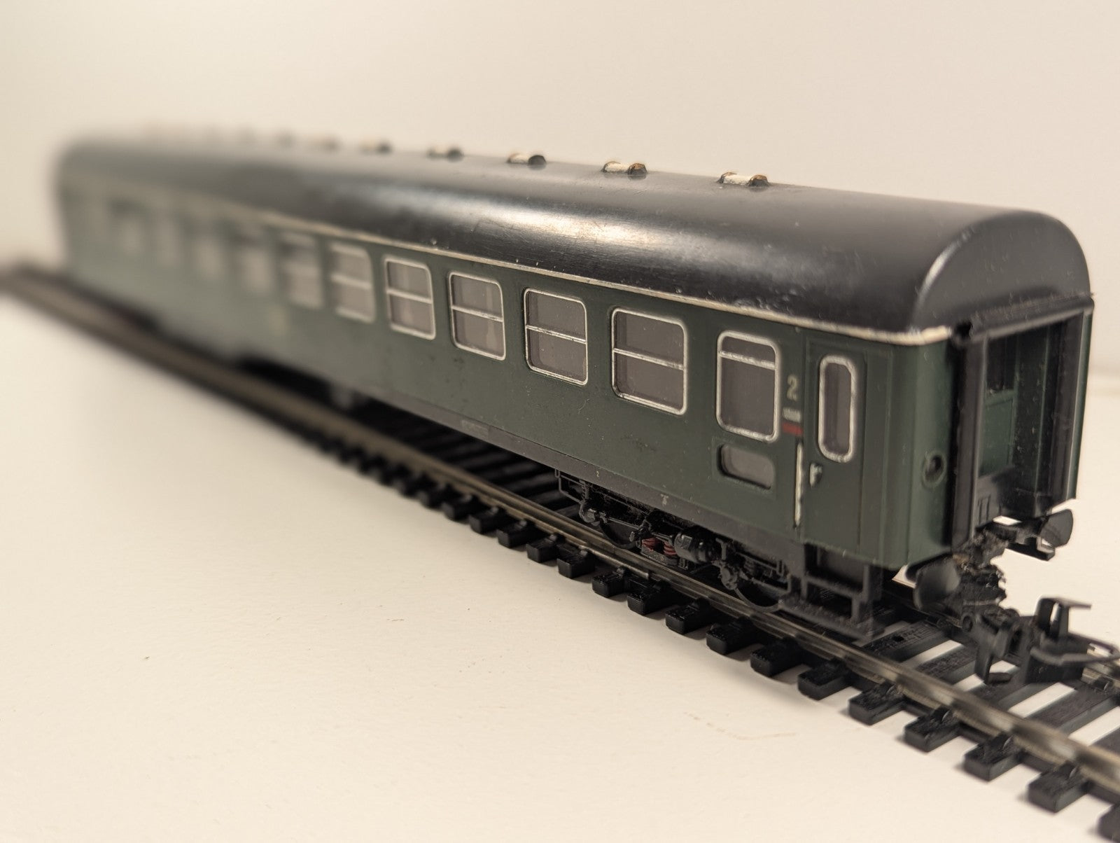 Liliput HO 896 00 DB Passenger Carriage