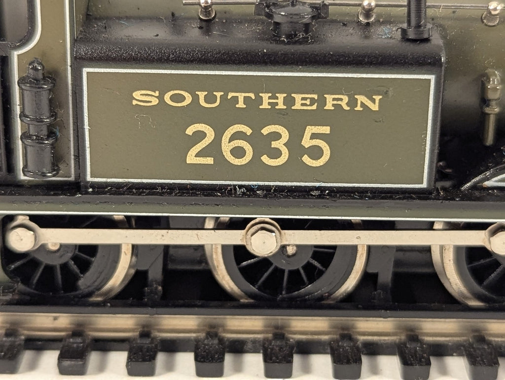 Dapol OO Gauge Class A1X Terrier 0-6-0T Steam Locomotive 2635
