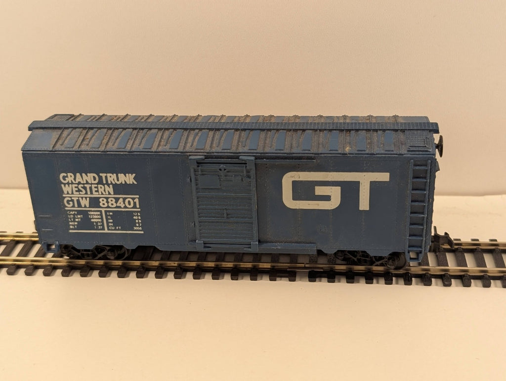 Lionel HO Scale Grand Trunk Western Boxcar