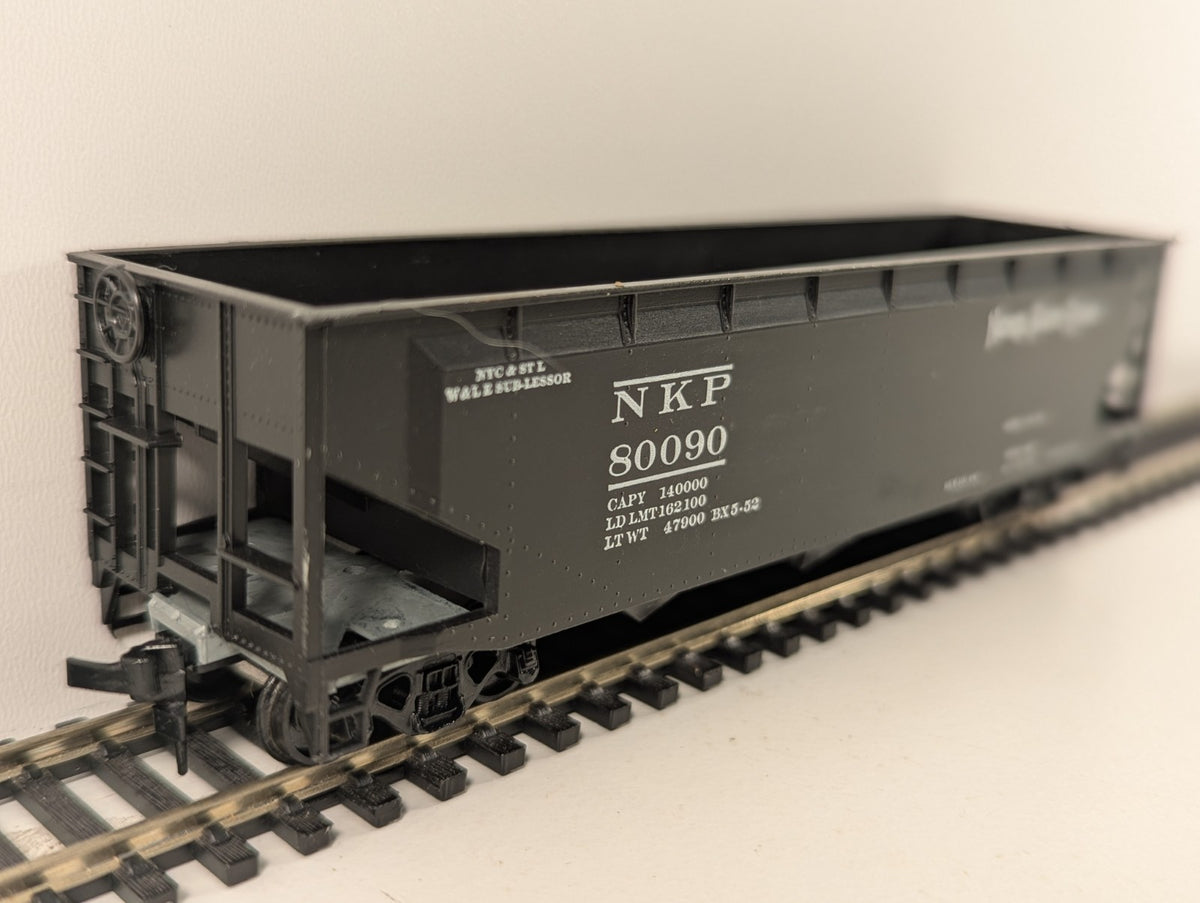 Athearn HO Gauge Nickel Plate Road 3-Bay Hopper Wagon