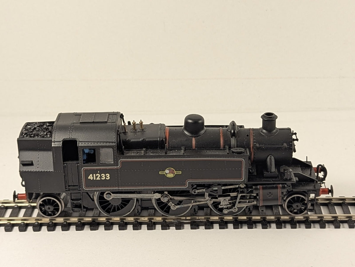 Bachmann Branchline 31-452B Class 2MT Ivatt 2-6-2T 41233 in BR black with late c