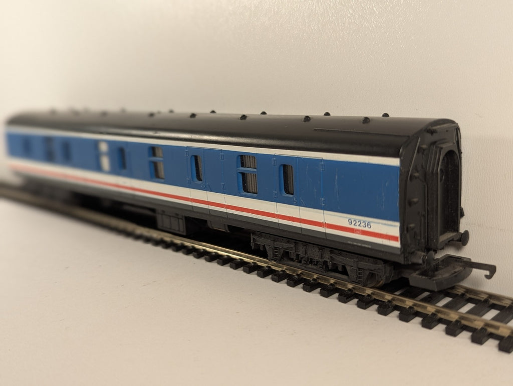 Lima OO Gauge BR Mk1 BG Full Brake Coach Passenger Coach 92236