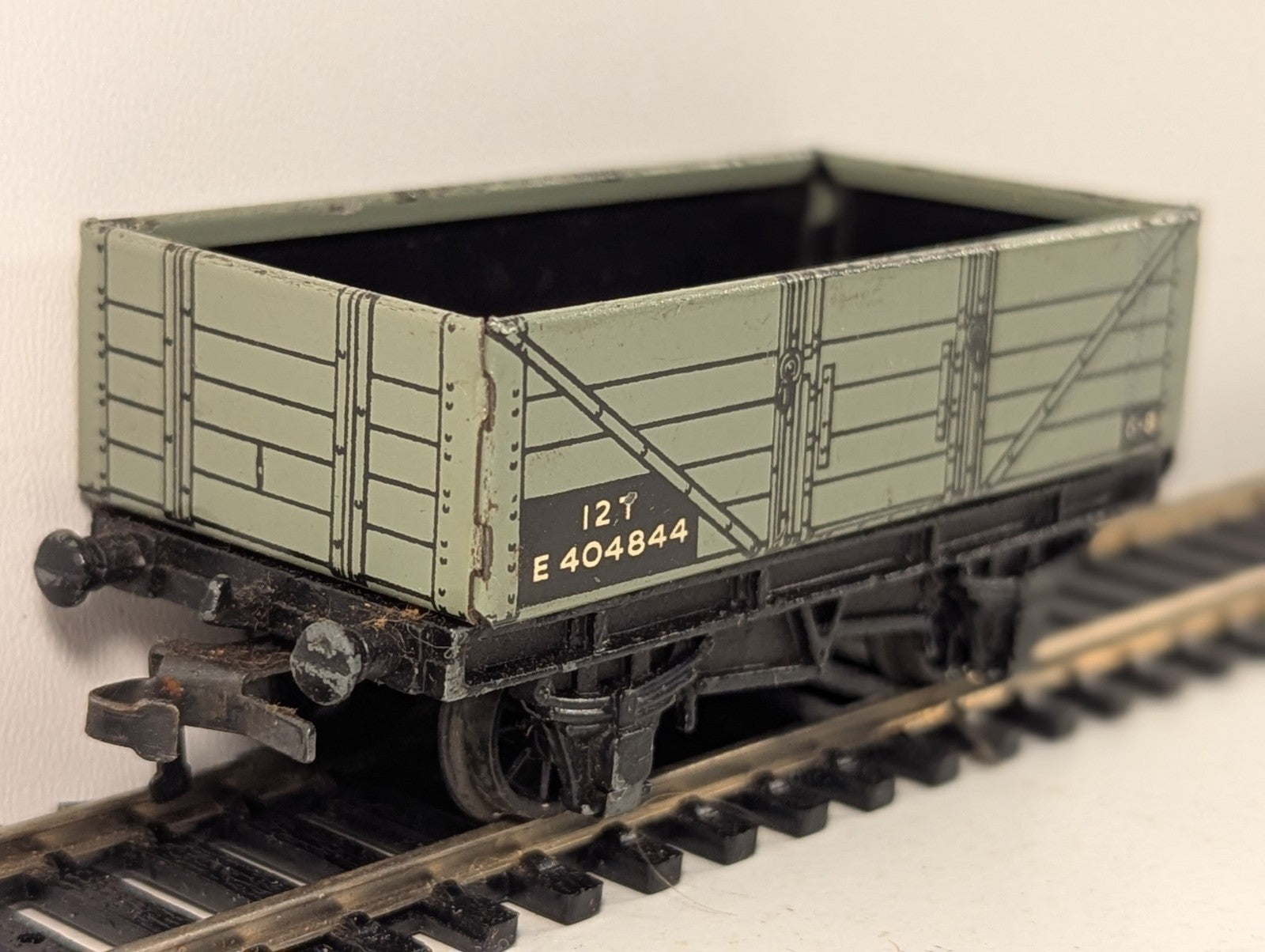 Hornby Dublo 32075 BR 5 Plank Open Wagon E404844 Grey OO Gauge