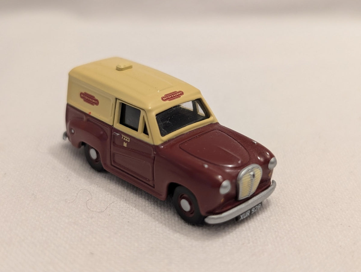 Classix OO Gauge Austin A30 Van Die-cast Van 7223 M