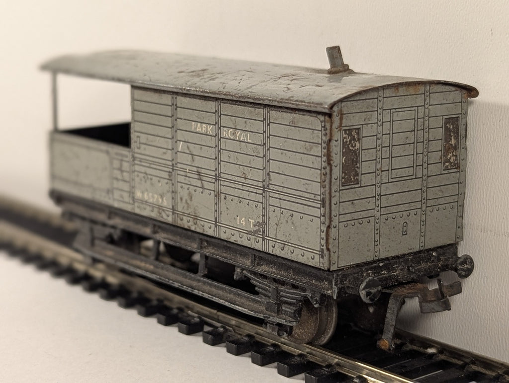 Hornby Dublo OO Gauge D1 Goods Brake Van Park Royal W68796 BR Grey