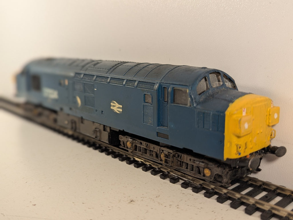 Lima OO Gauge Class 37 Diesel Locomotive 37324 BR Blue 205220 Spares or Repair